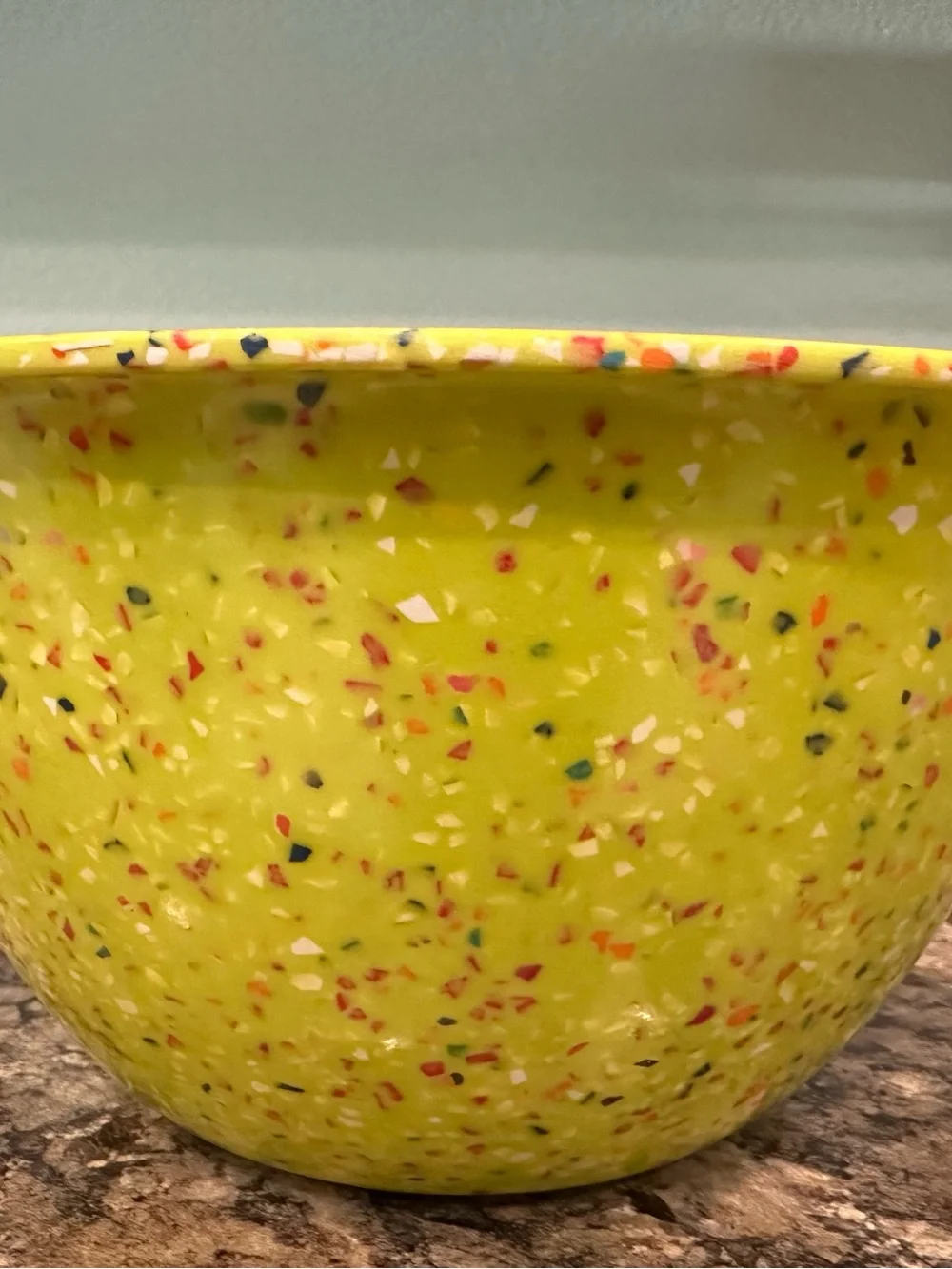 Pre-Owned: Zak! Melamine Confetti Nesting Mixing Bowls - Green, Yellow, Pink